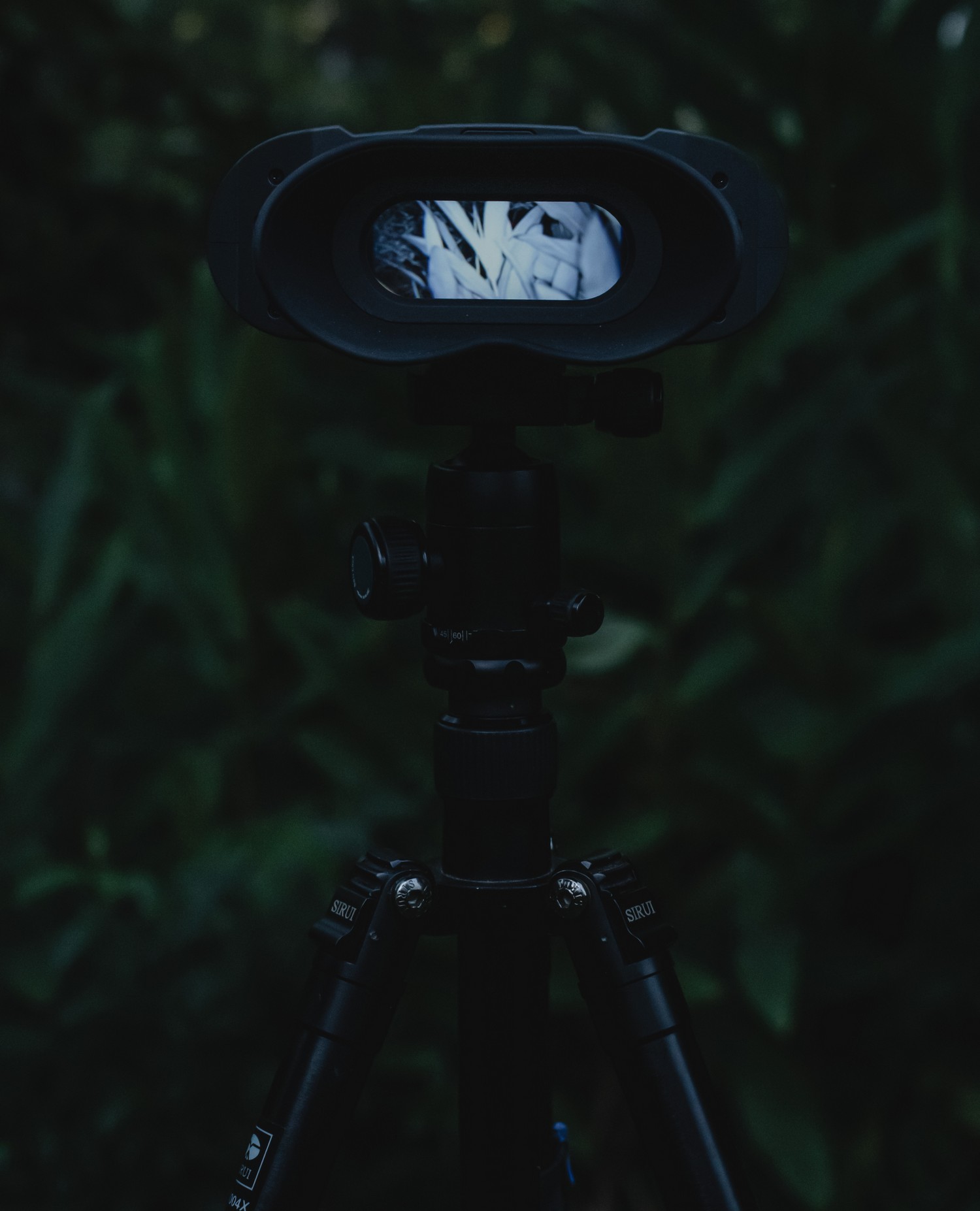 tầm nhìn ban đêm NVB 200 - Tự động chuyển đổi chế độ kép ngày và đêm