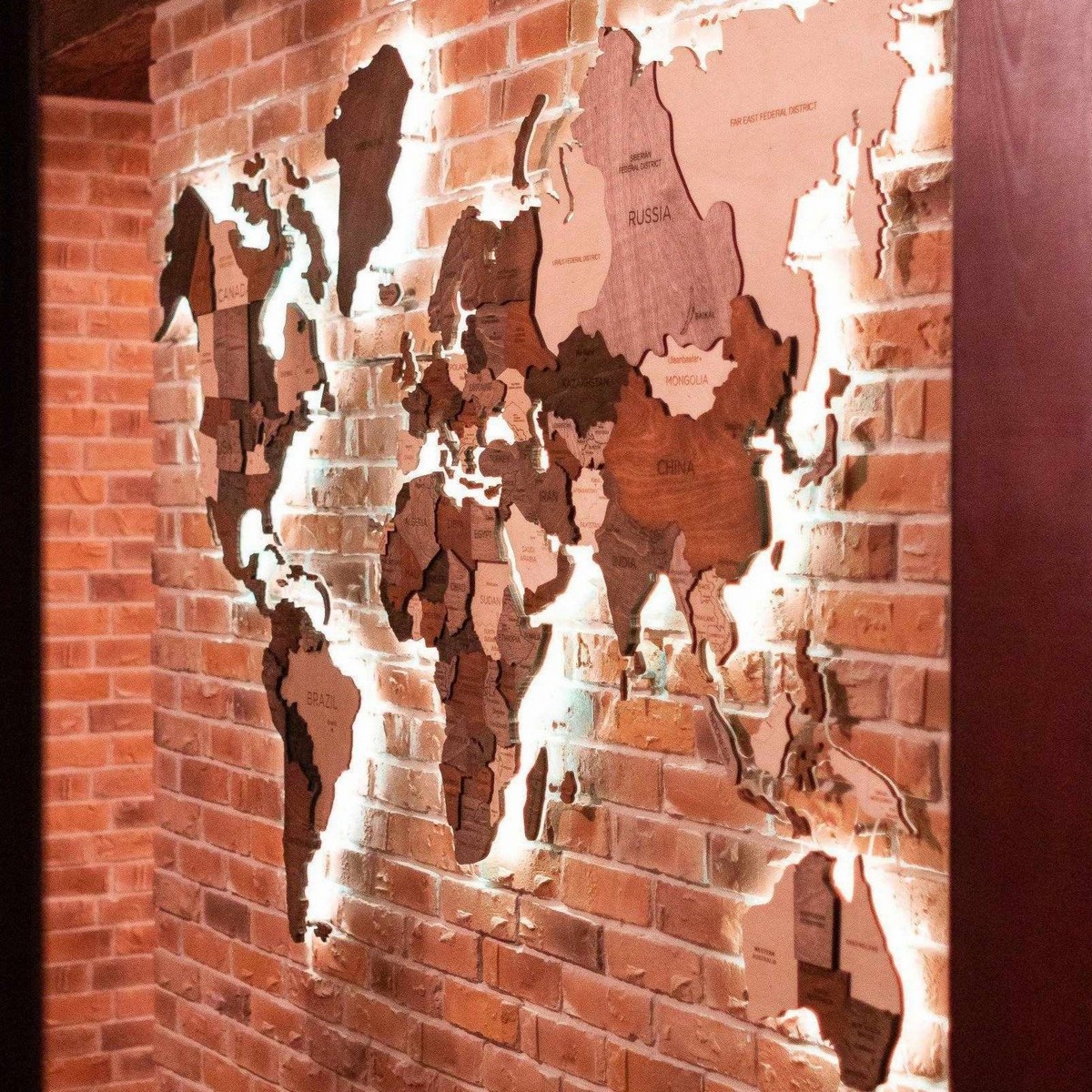 Bản đồ thế giới bằng gỗ - đèn led chiếu sáng